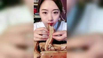 娱乐吃瓜酱女生来例假,揭秘生理期背后的秘密与关爱