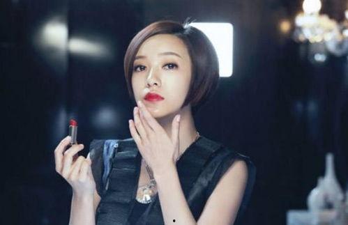 娱乐吃瓜女艺人牺牲小说,娱乐界的悲情女艺人传奇